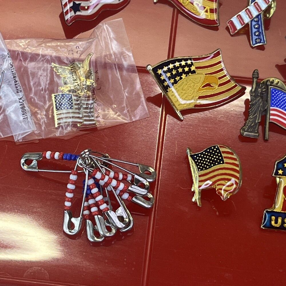 American Flag USA Lapel Hat Pin Vintage Patriotic Red White Blue Bundle lot 31 - Picture 2 of 14